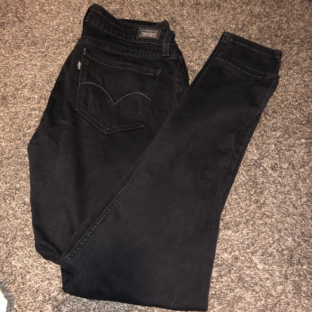 Levi’s Skinny Jeans - Black - Mid Rise